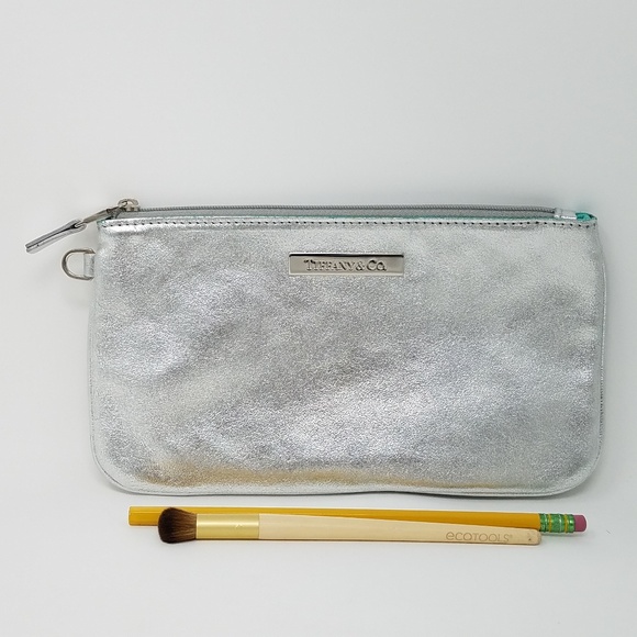 Tiffany & Co silver leather pouch 9×5 brand new - Picture 2 of 6